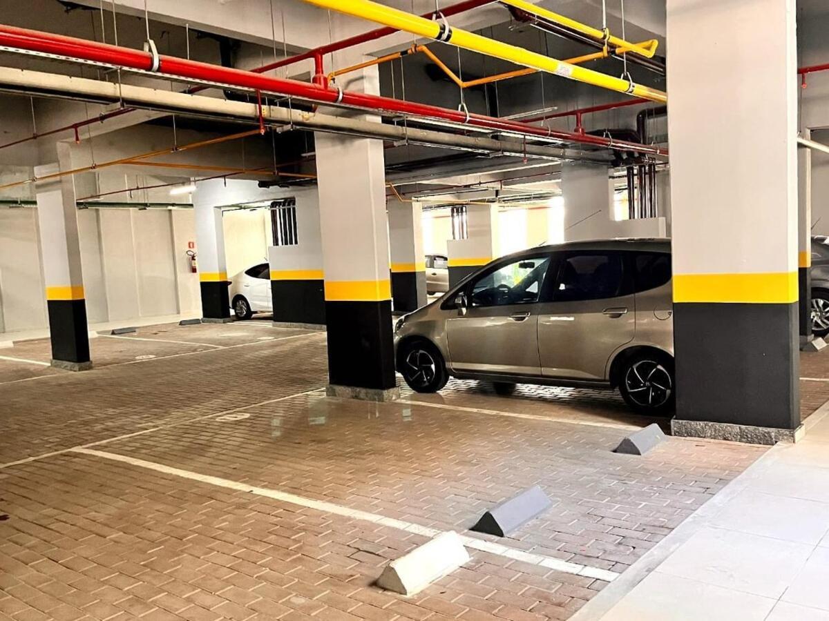 De 2 Quartos, Com Piscina E Ha 10 Km De Copacabana Apartamento *