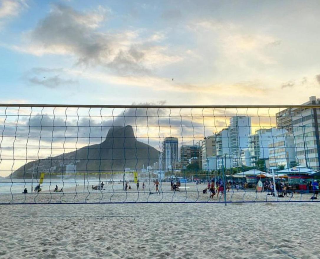Apartamento Com Vista Lateral Ao Mar Av P Jr 48 Ap605