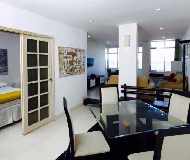 Apartamento Vista Total Mar Copacabana Rio de Janeiro