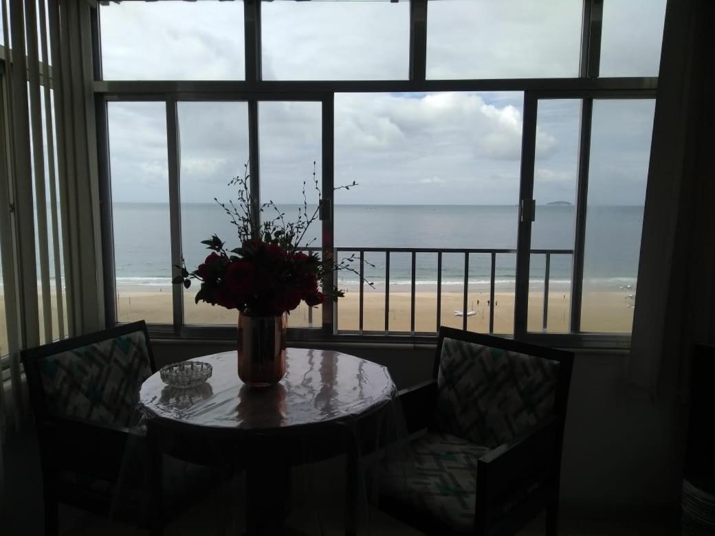 Vista Total Mar Copacabana Apartamento *