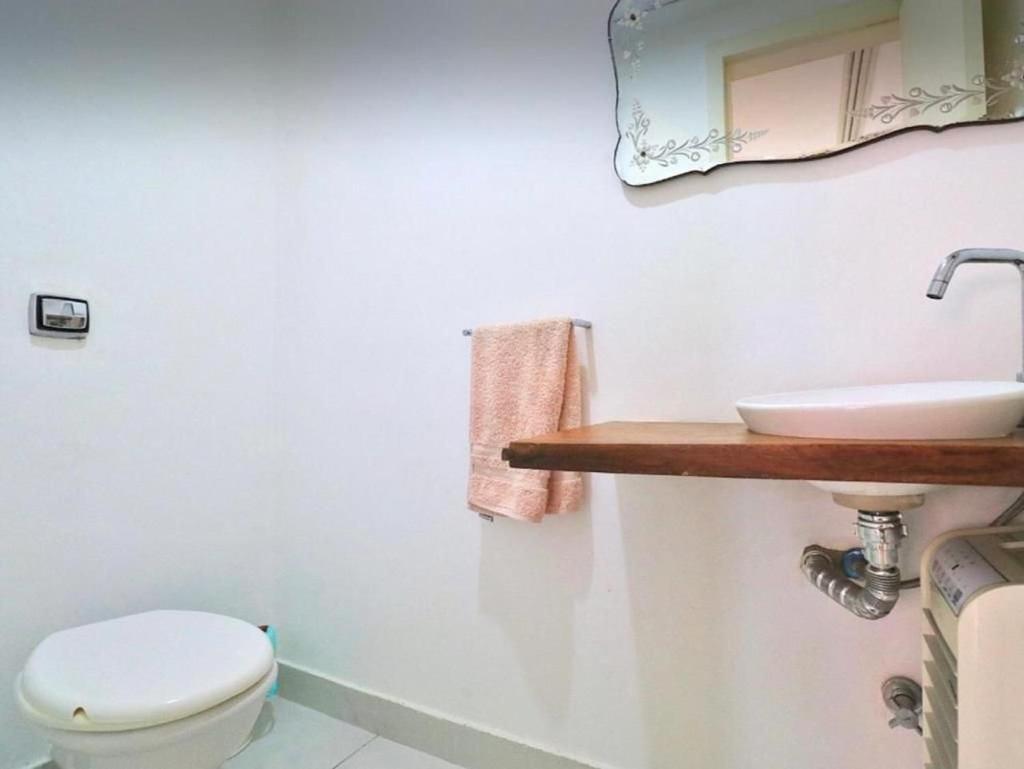 Apartamento Design 2 Quartos Com Jacuzzi No Leblon/ipanema *