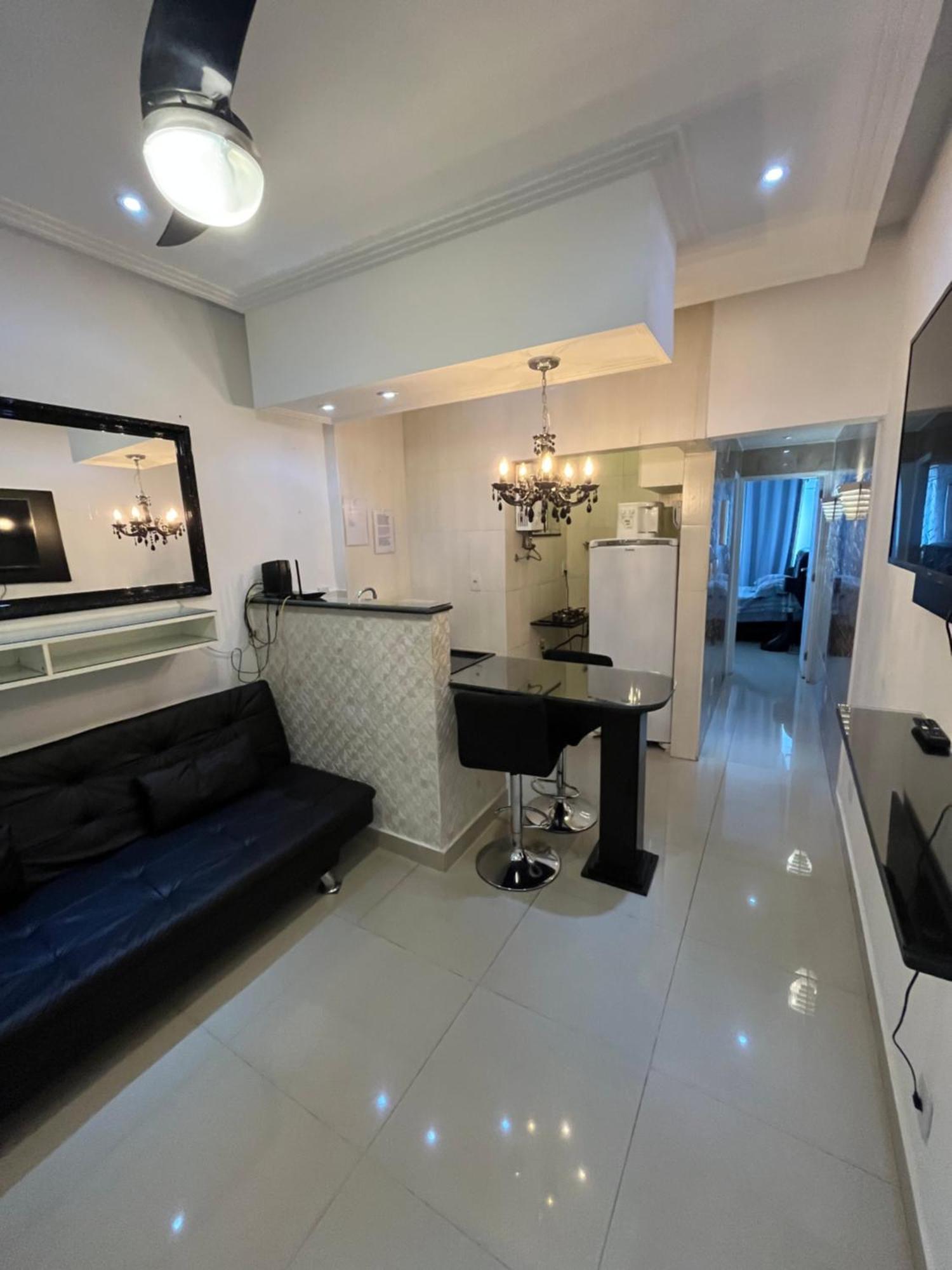 Jorge Adolfo Paiva Apartamento *