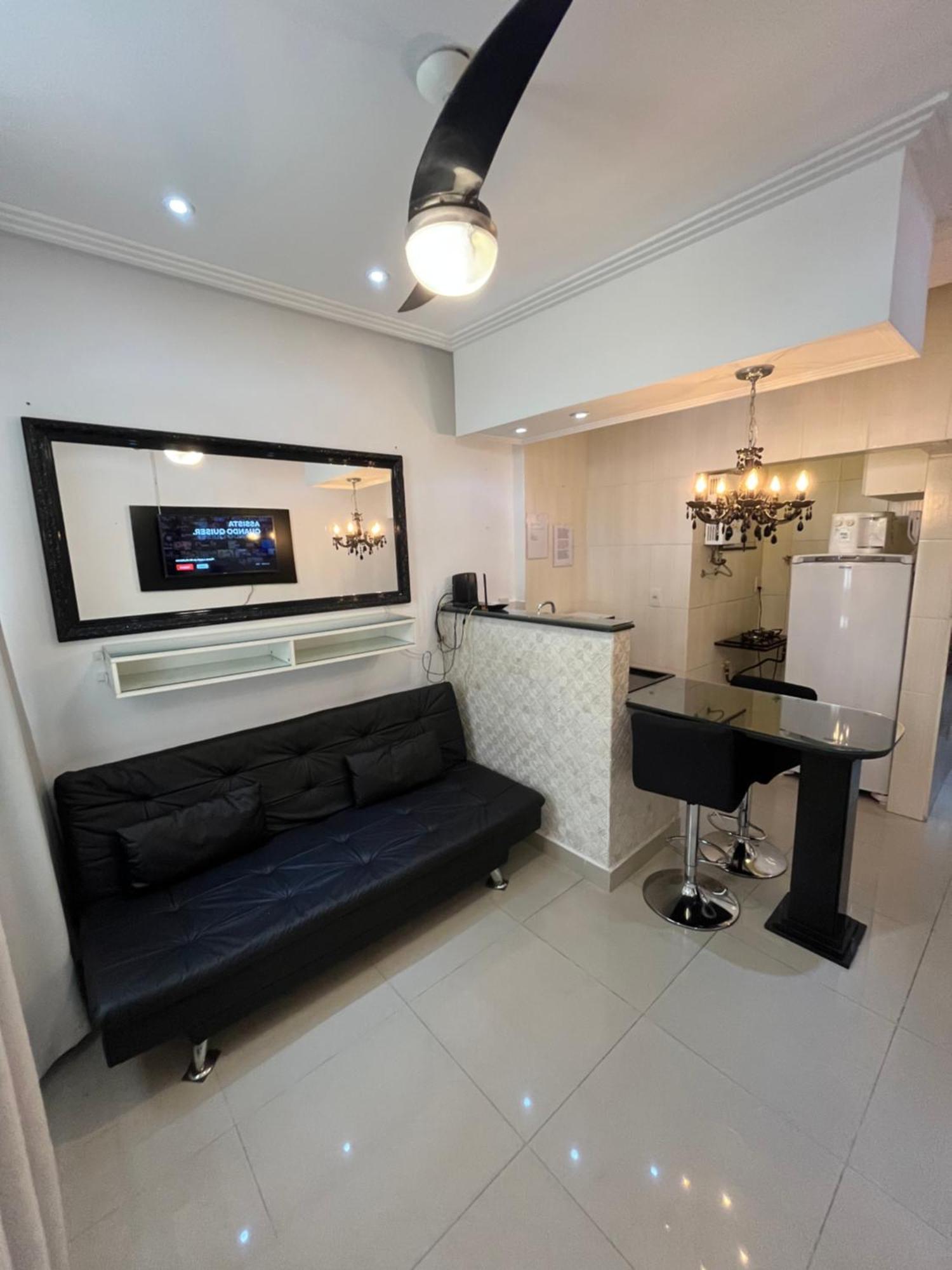 Jorge Adolfo Paiva Apartamento *