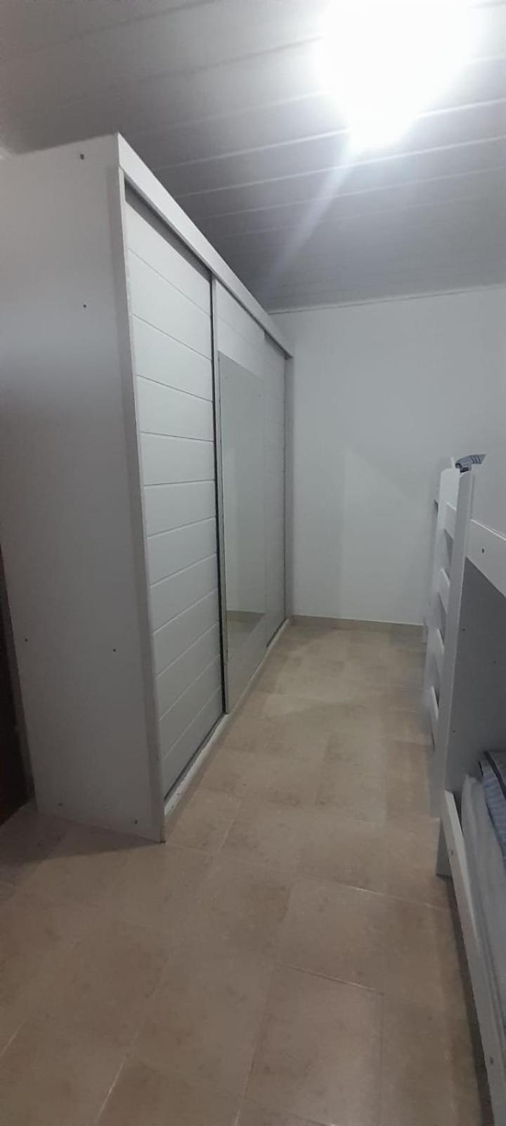Casa Compartilhada Com 2 Quartos Privativos E Vista O Cristo - Acesso Por Escadas