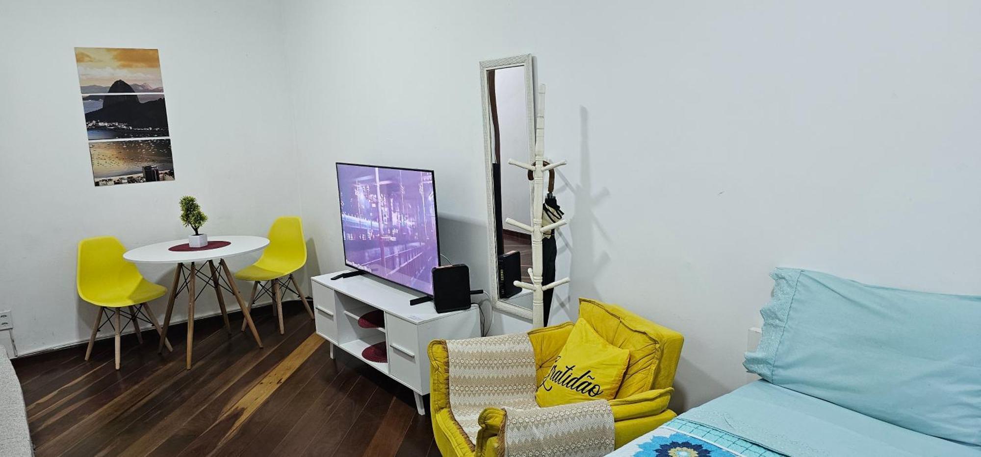 Loft Copacabana 300 Metros Da Posto 6
