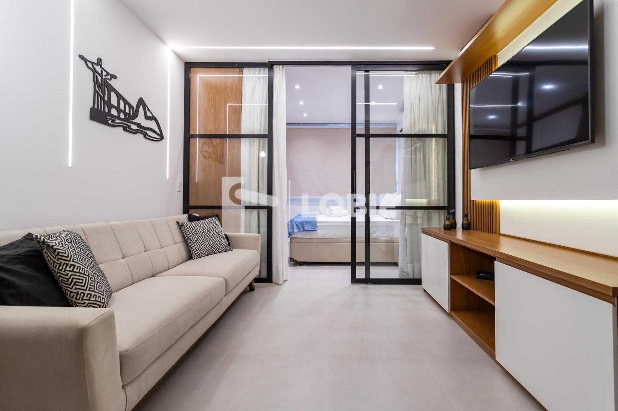 Lobie Gloria Del'art Apartment