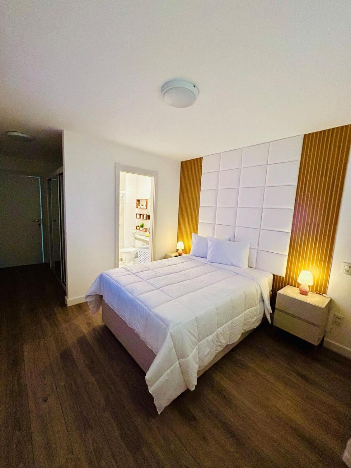 Charme E Conforto Na Barra - Perto Da Praia! Apartamento *