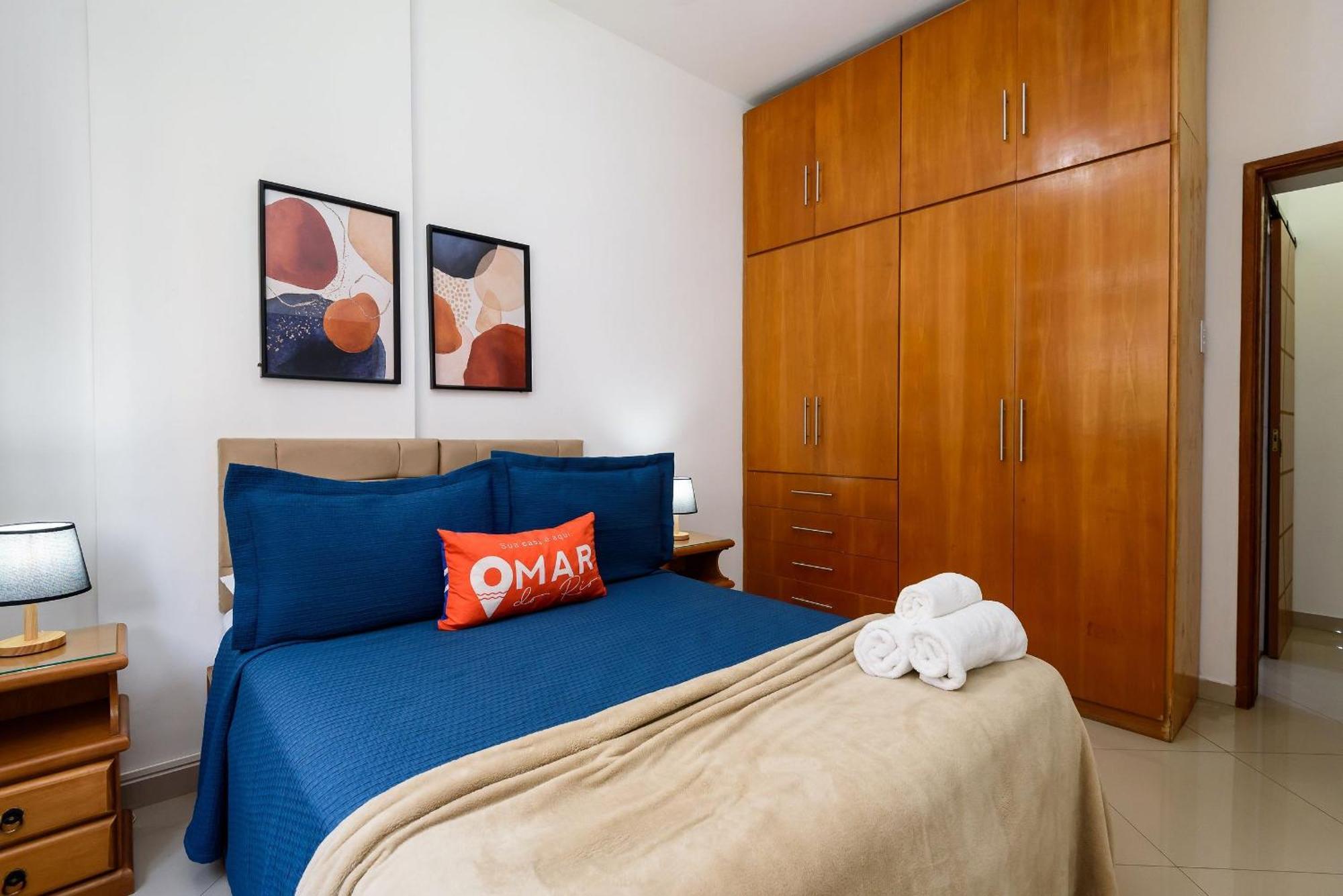 Quarto&sala Completo A 300m Da | Nsc 386/402