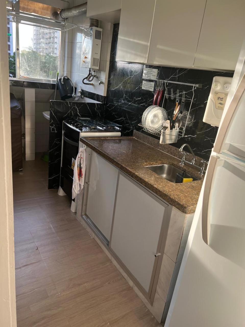 Apartamento Na Barra Da Tijuca 2 Quartos Com Ar Condicionado