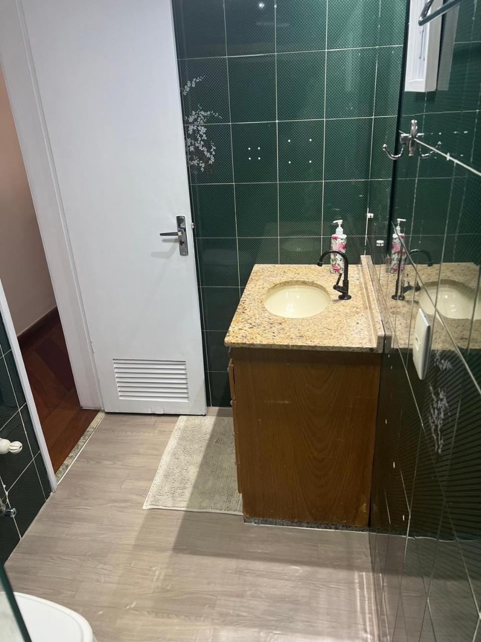 Apartamento Na Barra Da Tijuca 2 Quartos Com Ar Condicionado Apartment *