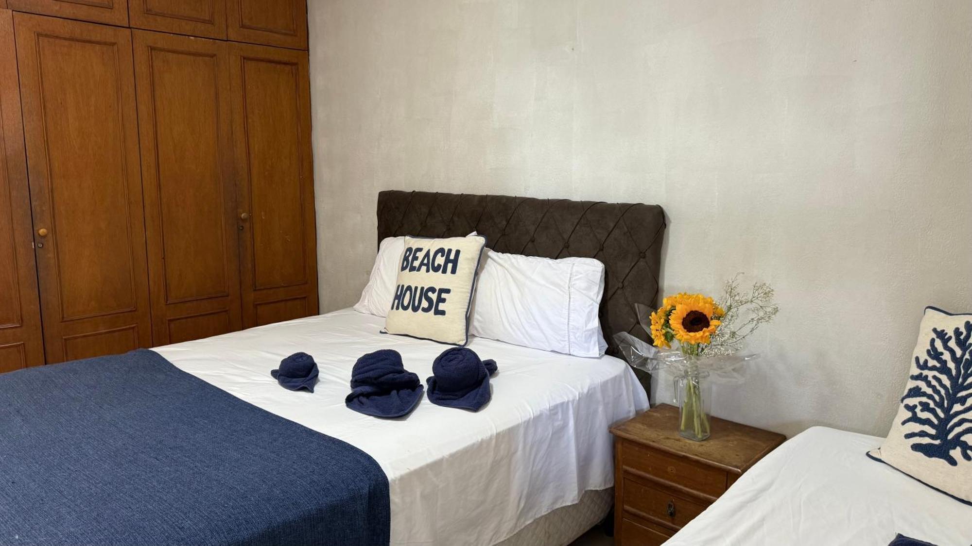 Apartamento Em Frente A Da Barra, Posto 6 *