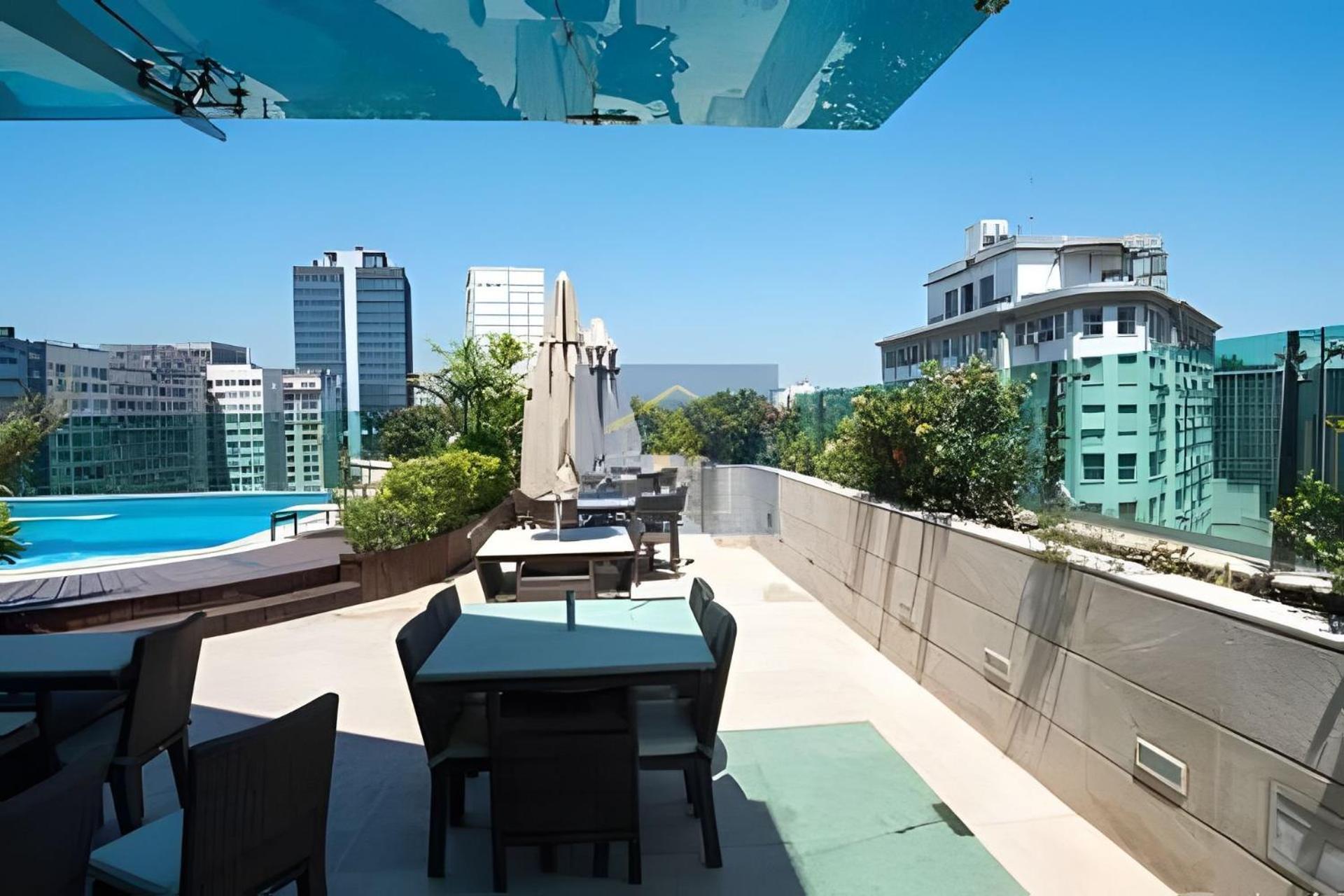 Alto Padrao Com Piscina No Apartamento