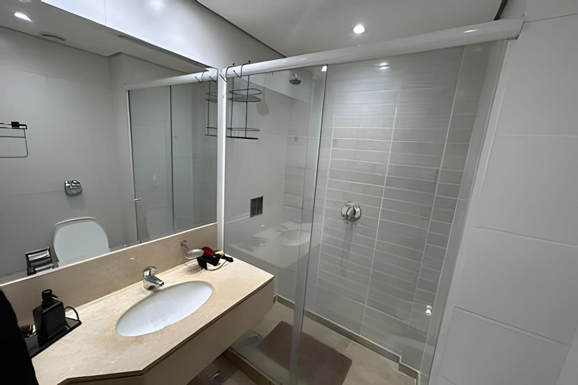 Apartamento Alto Padrao Com Piscina No *