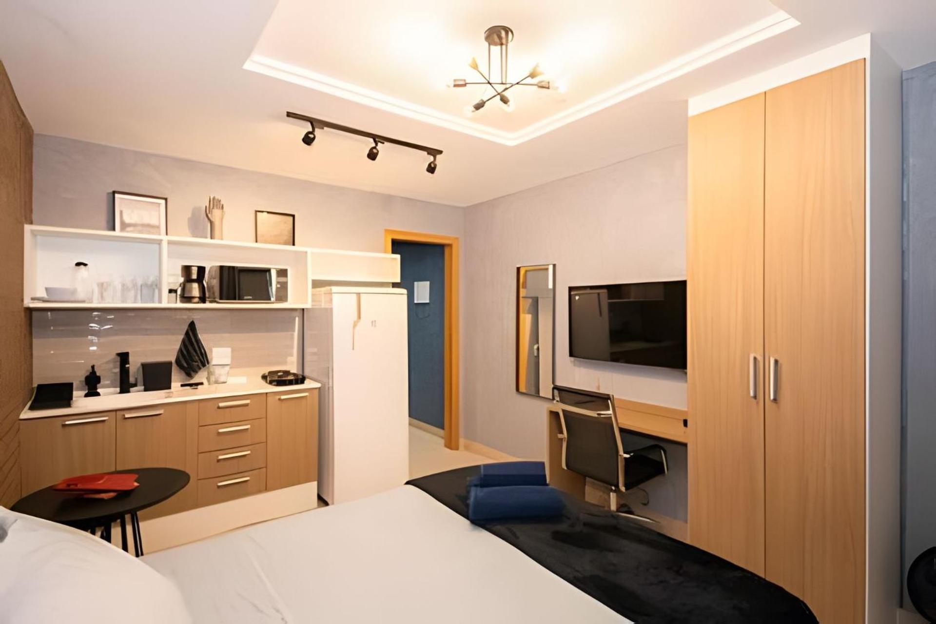 Apartamento Alto Padrao Com Piscina No