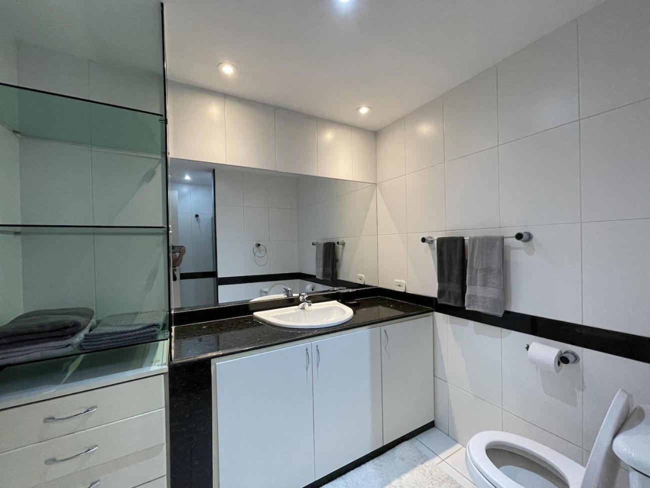 Encantador Com Piscina - Besthostrio Apartment