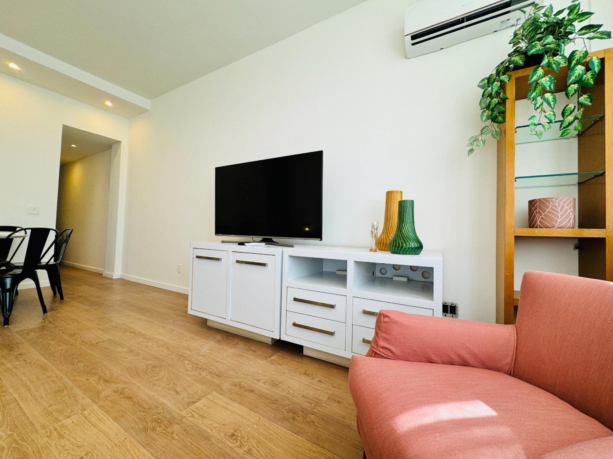 Ipanema Novo, Amplo 3 Quartos - Besthostrio Rio de Janeiro