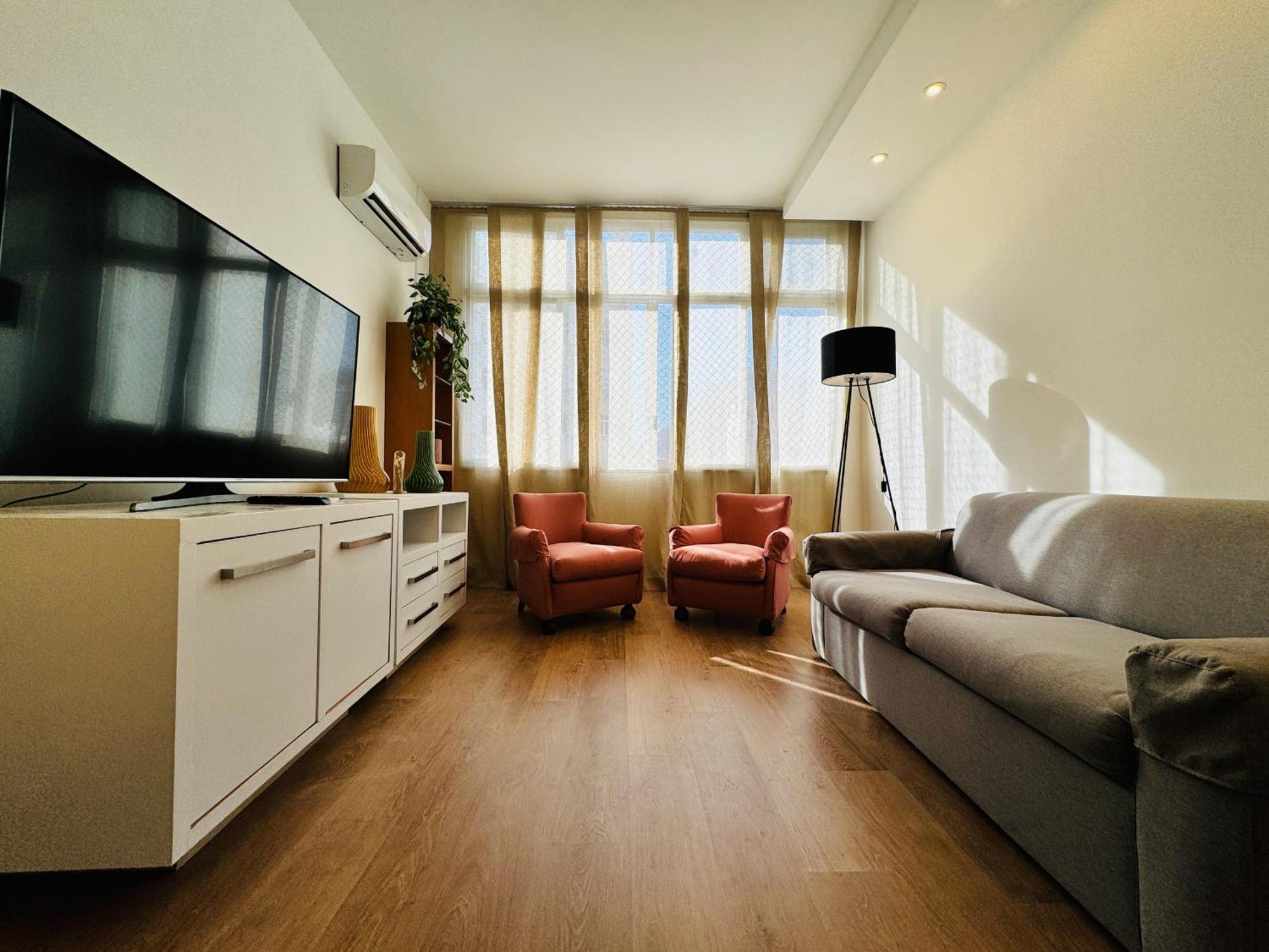 Ipanema Novo, Amplo 3 Quartos - Besthostrio *