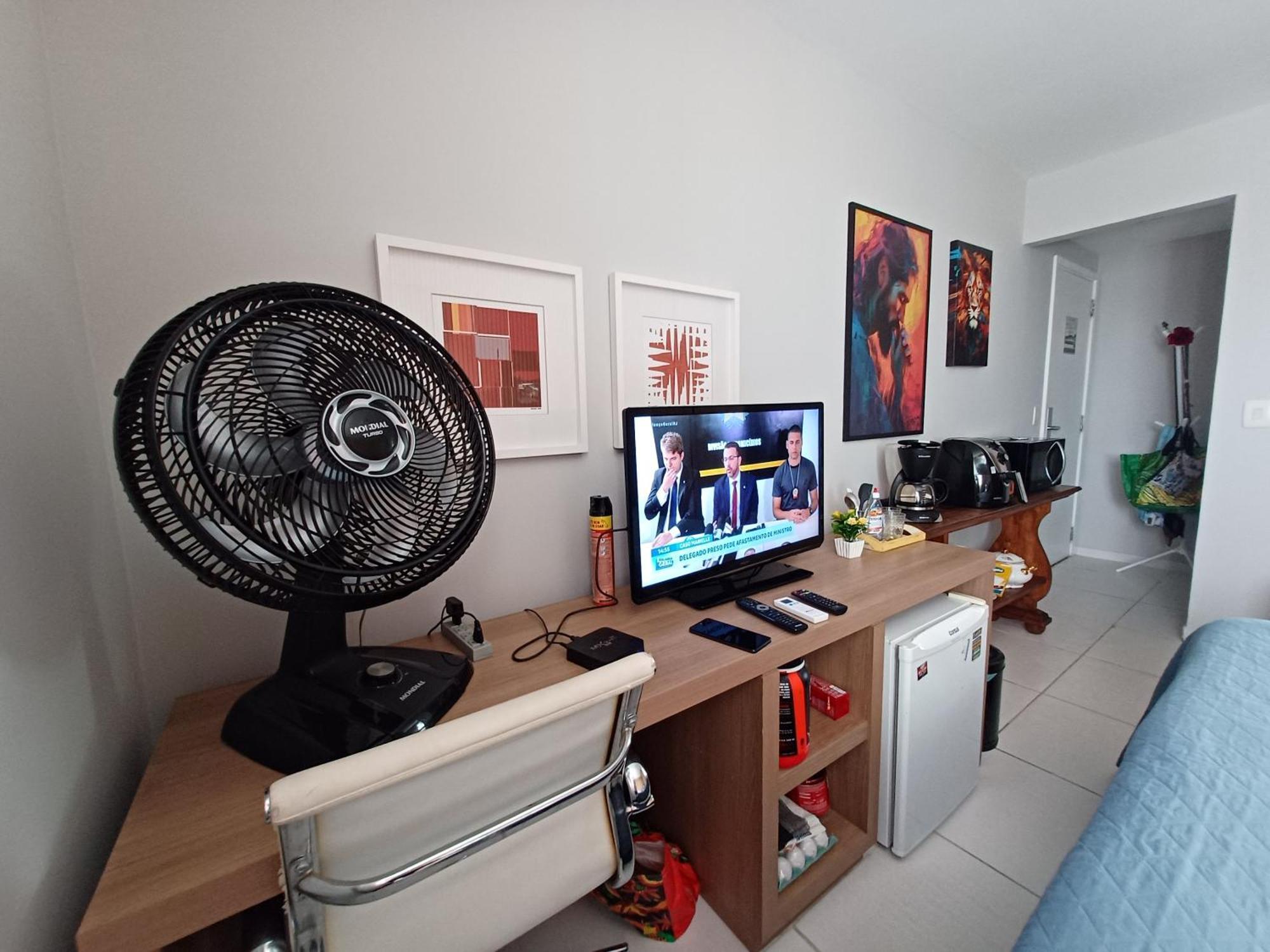 Lindo Flat Na Barra Da Tijuca Proximo A Shopping E Praias Apartamento