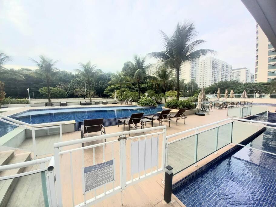 Lindo Flat Na Barra Da Tijuca Proximo A Shopping E Praias