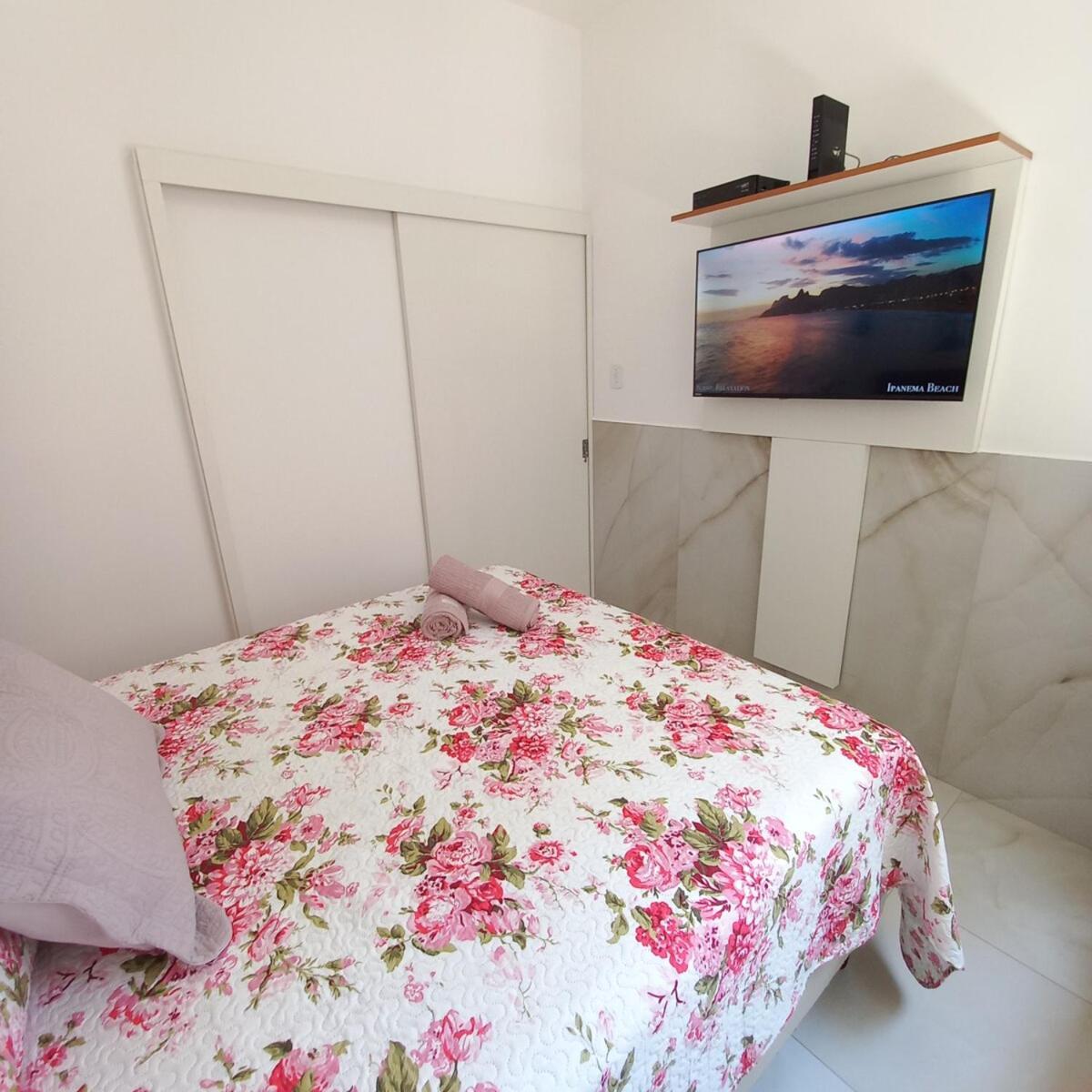 Apartamento Visconde 315 Queen-bed-local-quadra Mar Rio de Janeiro