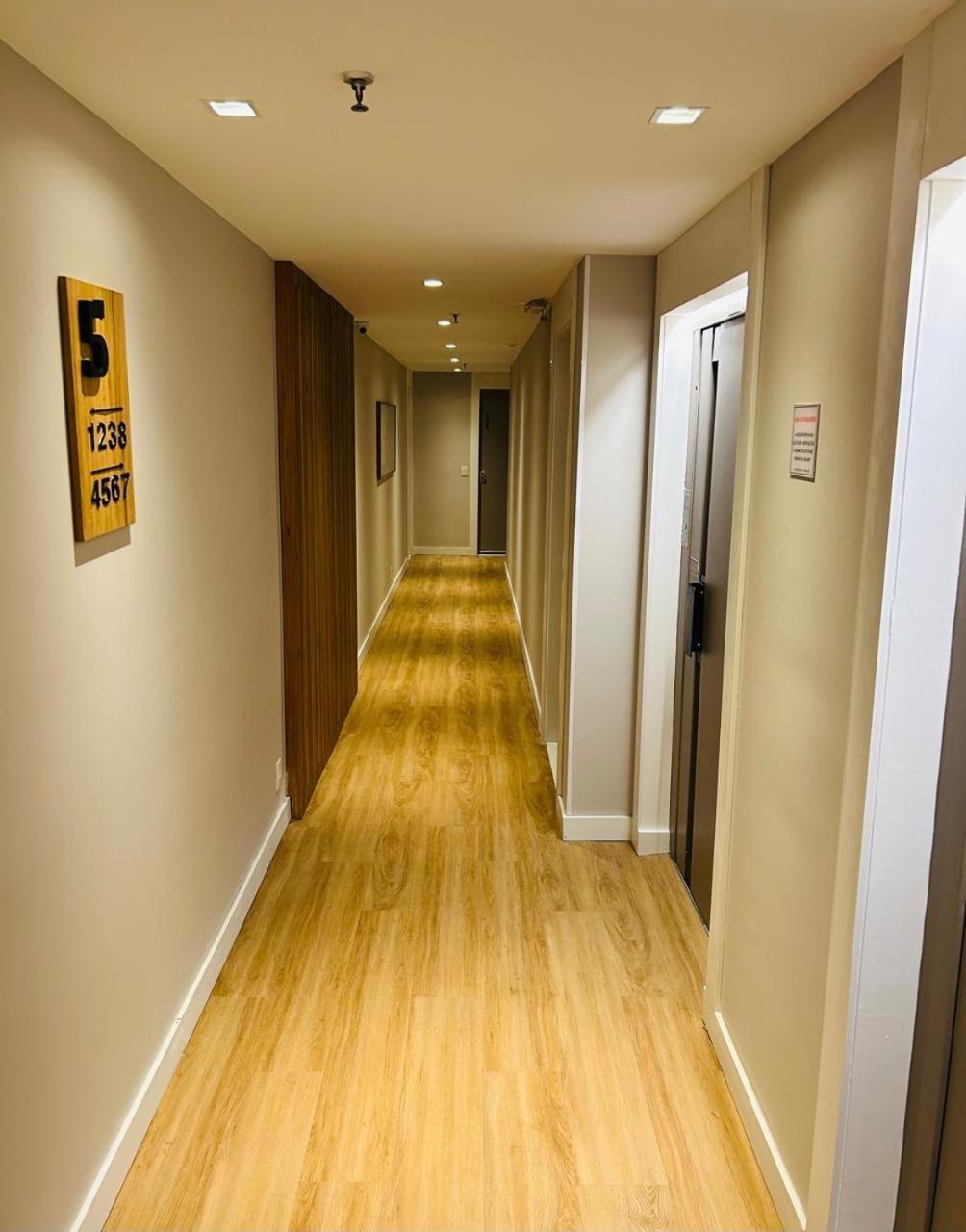 Apart-hotel Leblon Inn, Flat Com Arrumacao Diaria, Academia, Garagem E 2 Quadras Da By Tata *