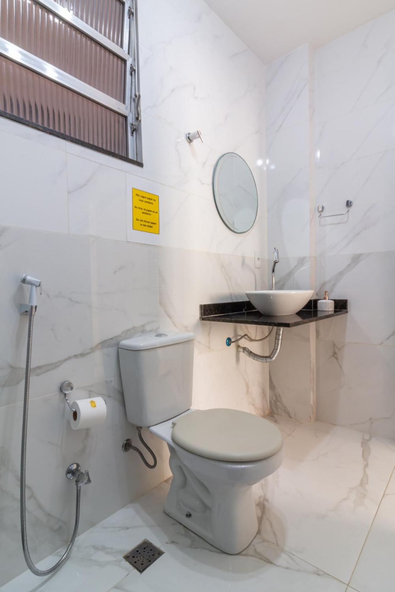 Apartamento Aconchego Em Copacabana - 8 Pessoas - Sf704 Z3 Rio de Janeiro