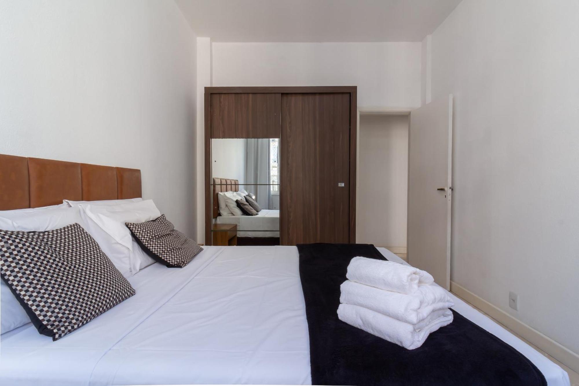 Aconchego Em Copacabana - 8 Pessoas - Sf704 Z3 Apartamento *
