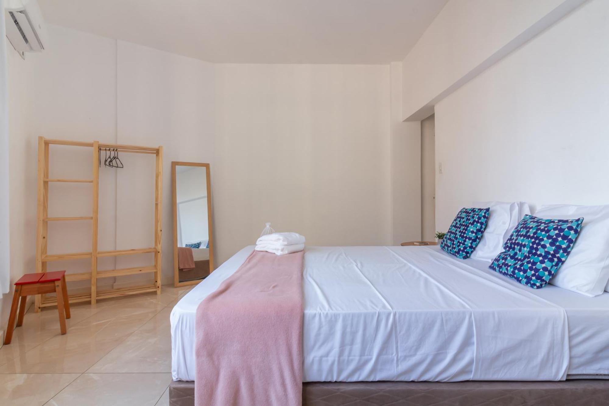 Apartamento Aconchego Em Copacabana - 8 Pessoas - Sf704 Z3 *