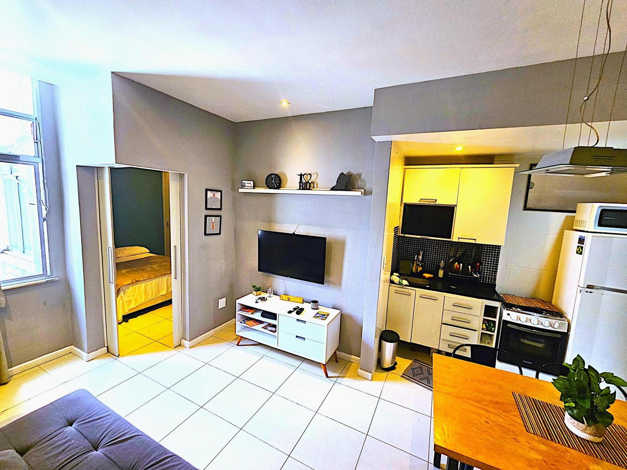 Apto Moderno, Completo, Na Localizacao Apartamento Rio de Janeiro