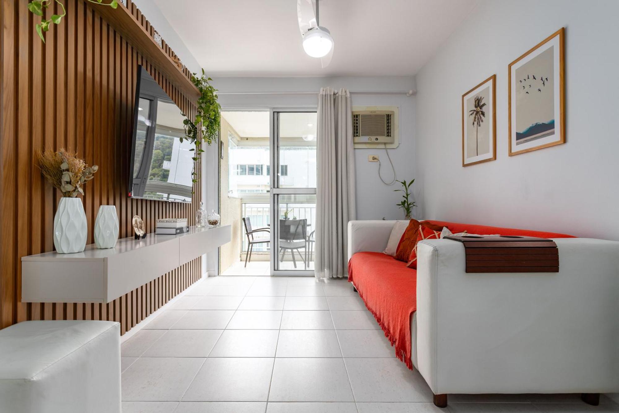 Apartamento Apto 2 Quartos Com Varanda Em Frente Ao Riocentro Barra Olimpica Wi-fi Rapido Piscina Cozinha Completa E Estacionamento Portaria 24h Sala Homeoffice Brinquedoteca E Parquinho Infantil Ideal Grupos Familias E A Trabalho