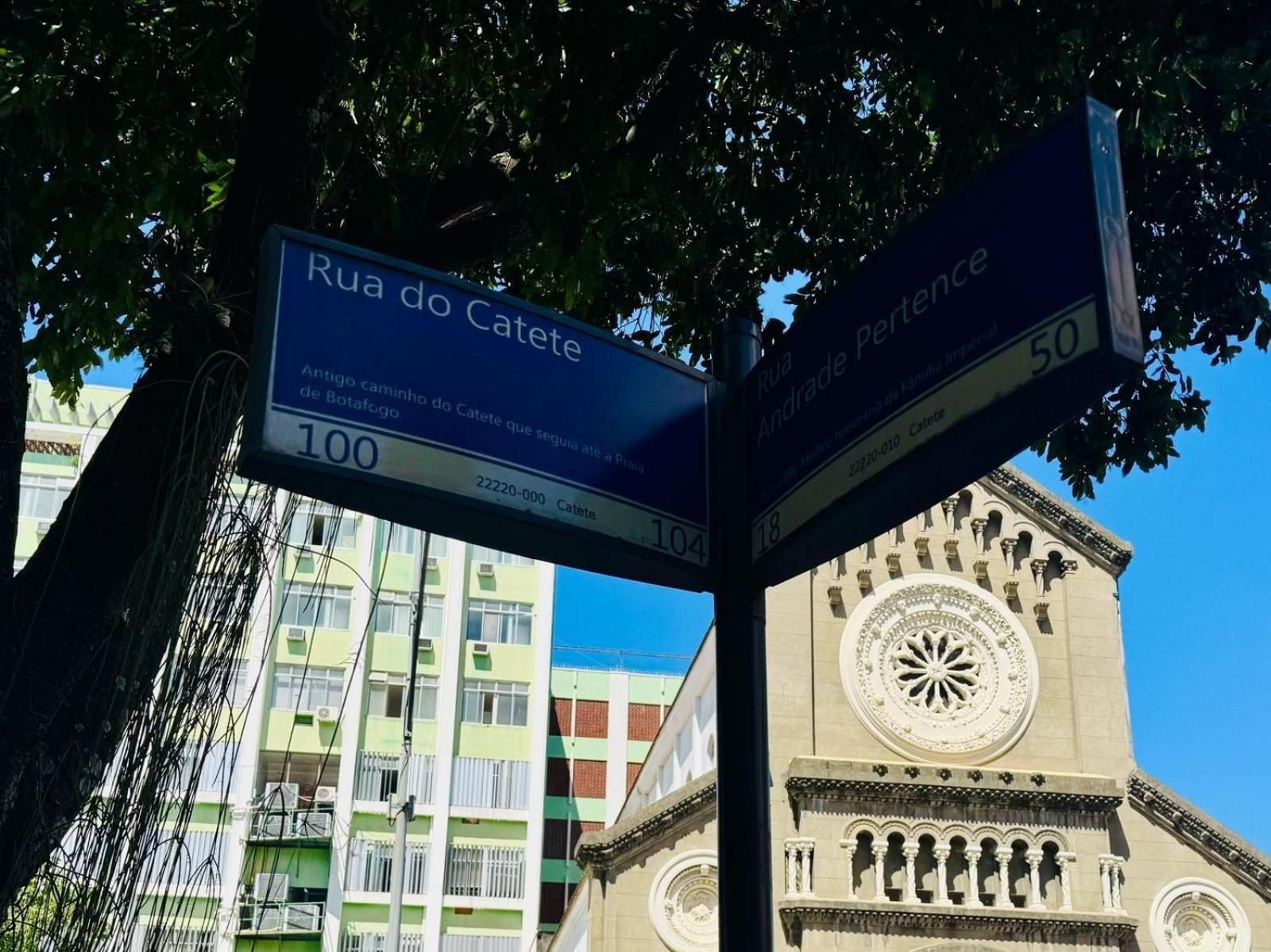 Apto Equipado Em Otima Localizacao No Catete Apartamento Rio de Janeiro