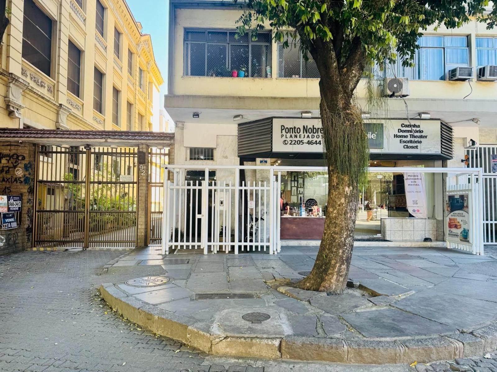 Apartamento Apto Equipado Em Otima Localizacao No Catete