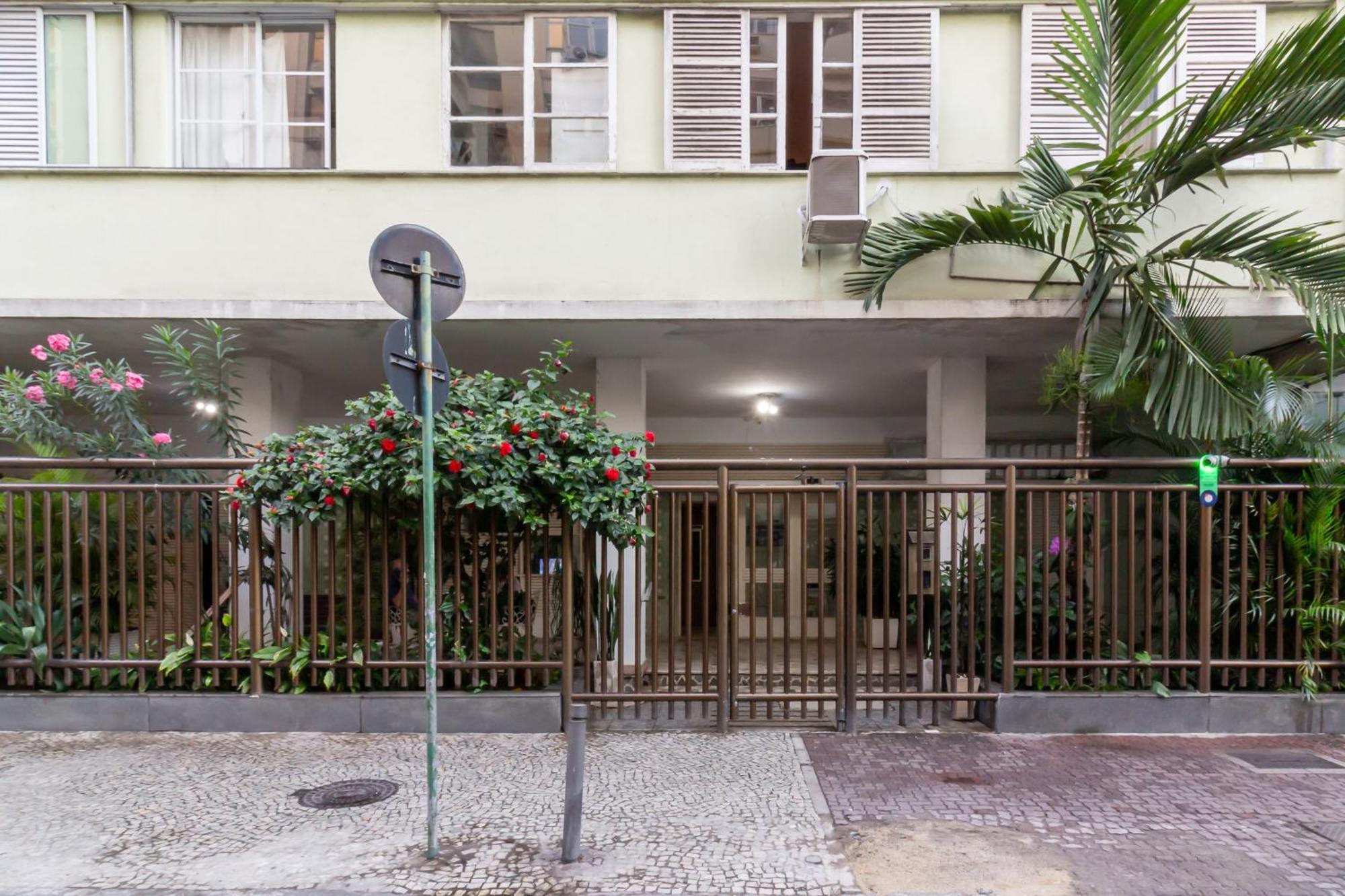 Pineapples J804 - Lindo Flat Em Ipanema Z2 Rio de Janeiro