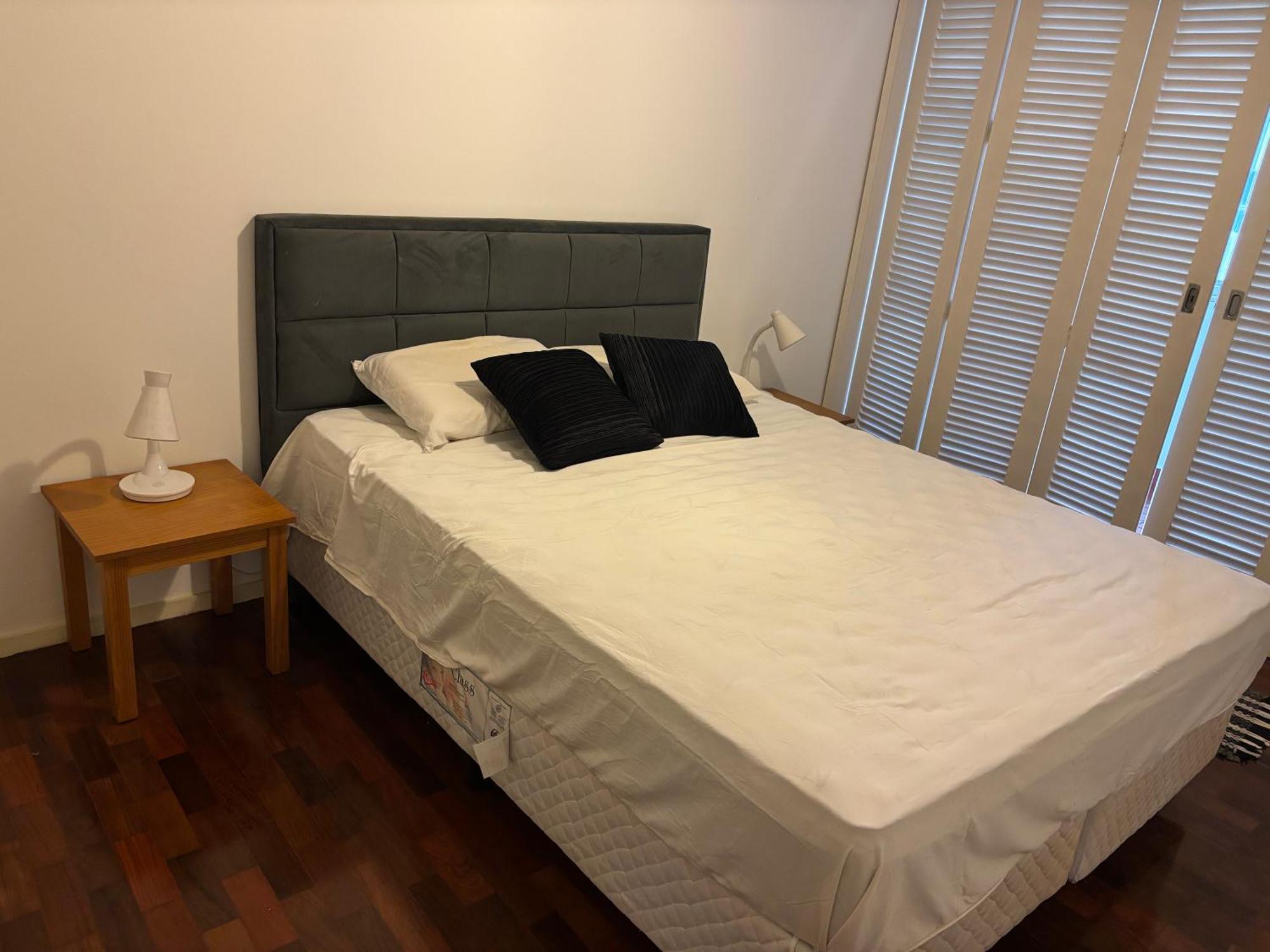 Spacious 4 Bedroom At Leblon With Sea View