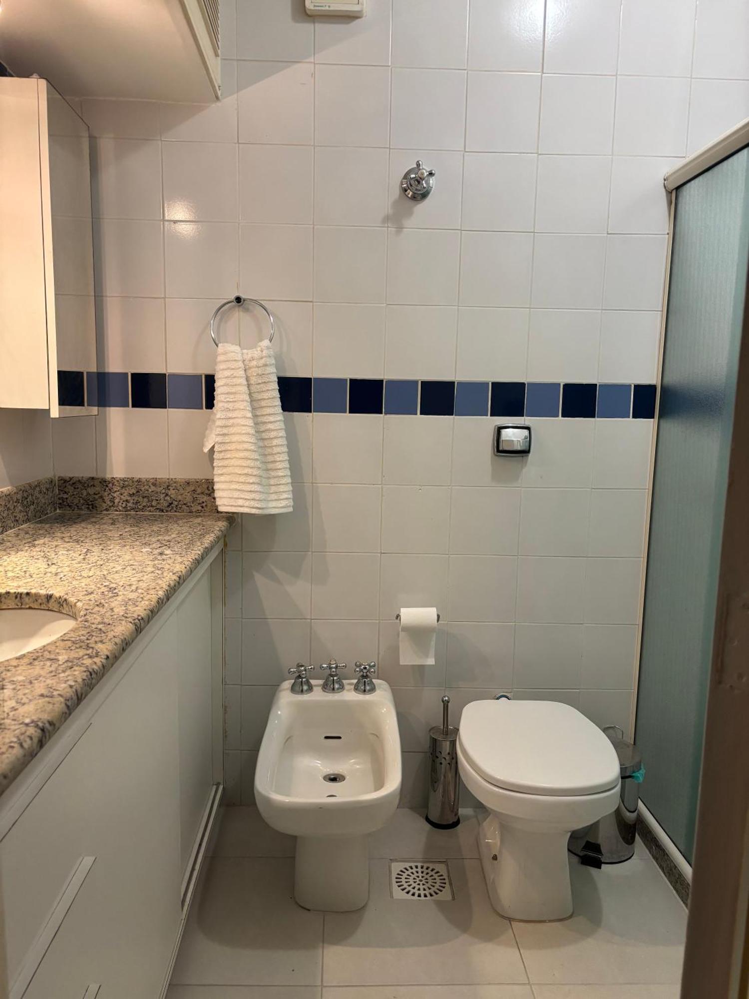 Spacious 4 Bedroom At Leblon With Sea View Apartamento