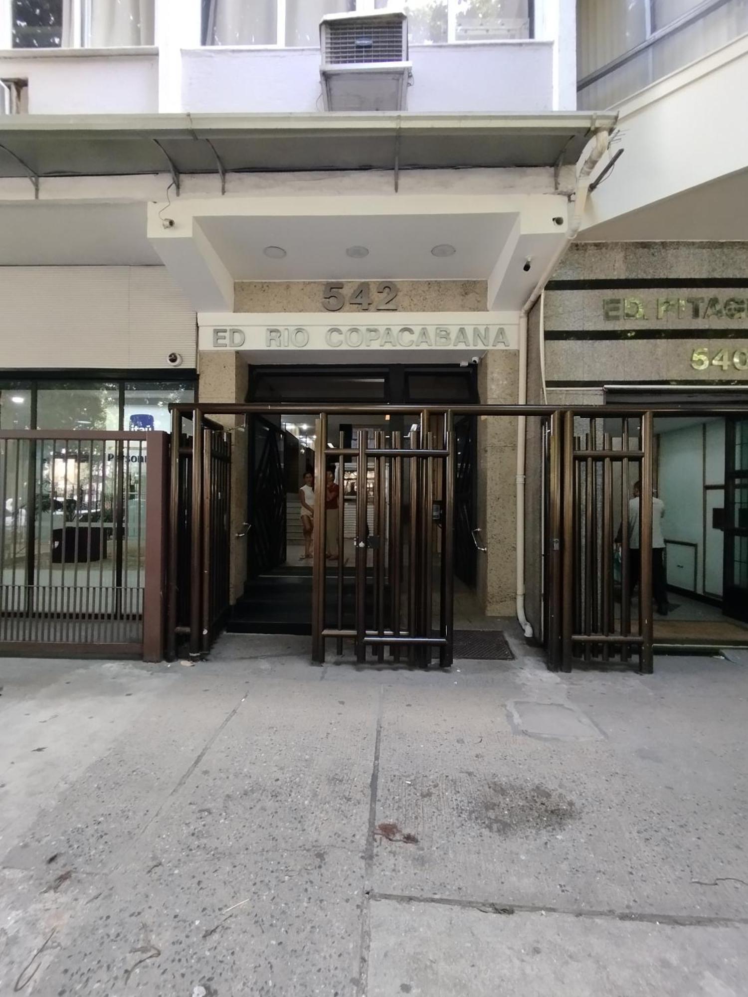Refugio Em Copacabana - 4 Pessoas - Nsc401 Z4 * Rio de Janeiro