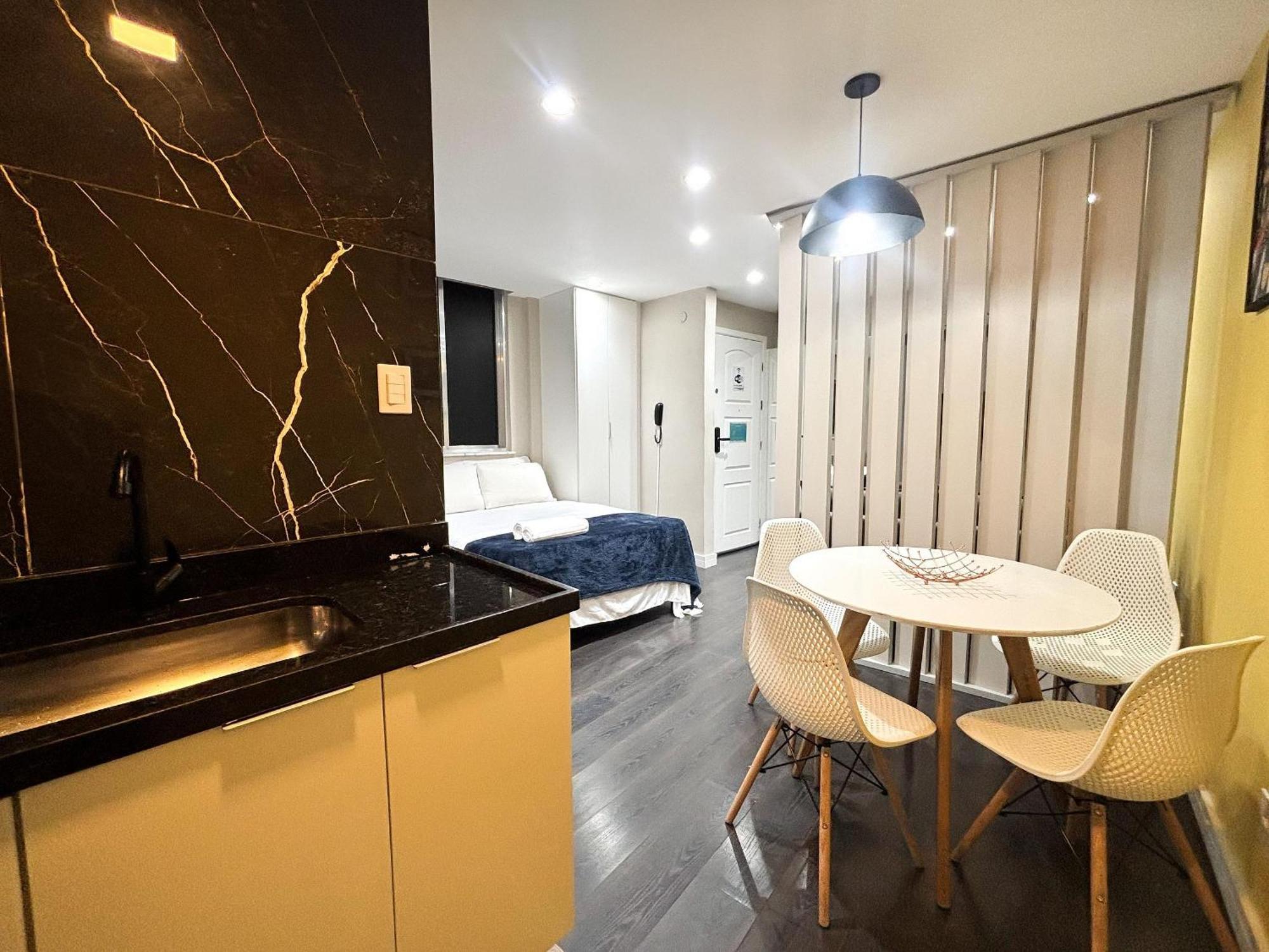Santos Vahlis Apartment *