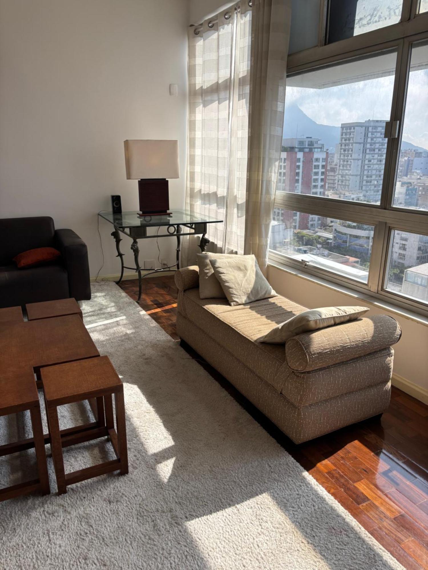 Spacious 4 Bedroom At Leblon With Sea View Apartamento *