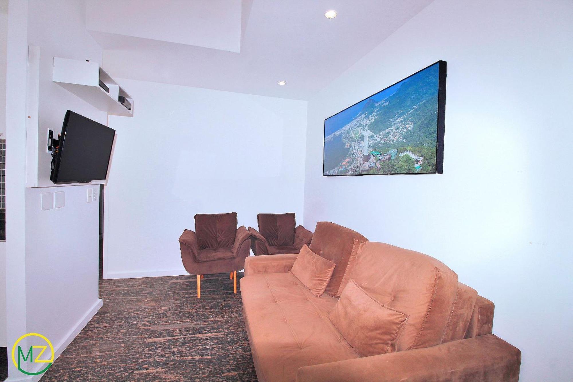 Sala C/ 2 Banheiros 4 Pessoas Apartment