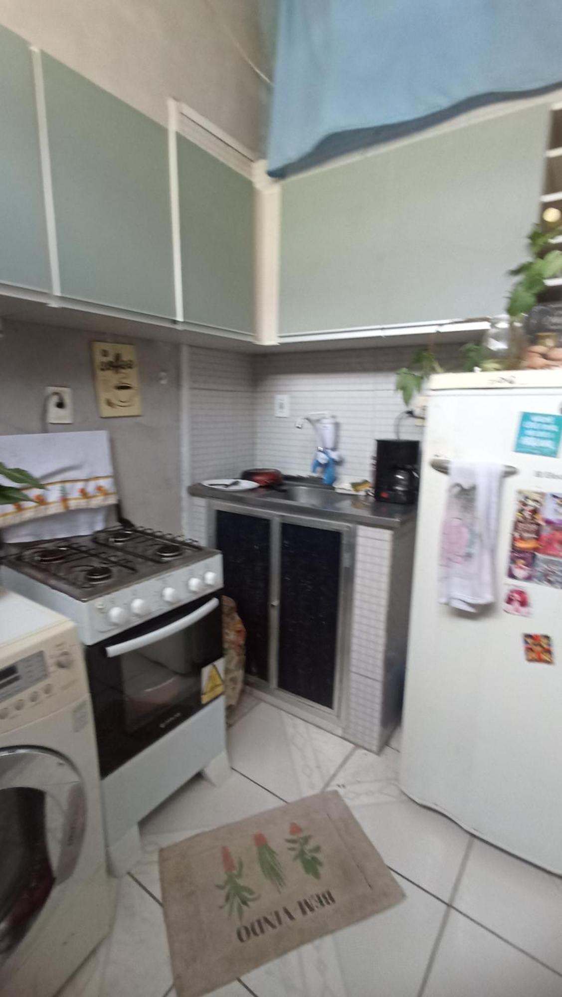 Casa Simples E Bem Localizada No Coracao Do Rio! Proximo Ao Metro Praca Onze! *
