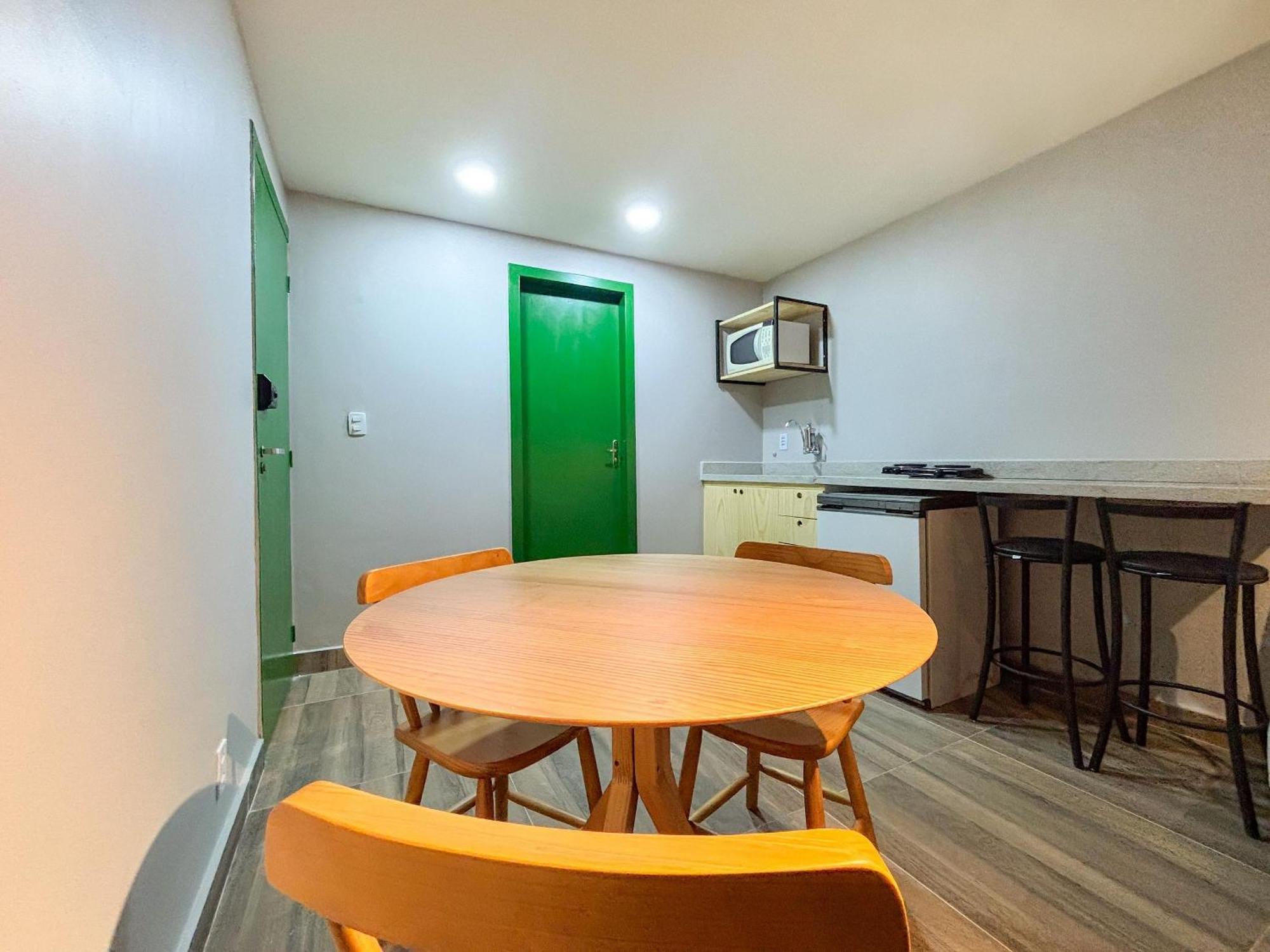 Santos Vahlis Apartment