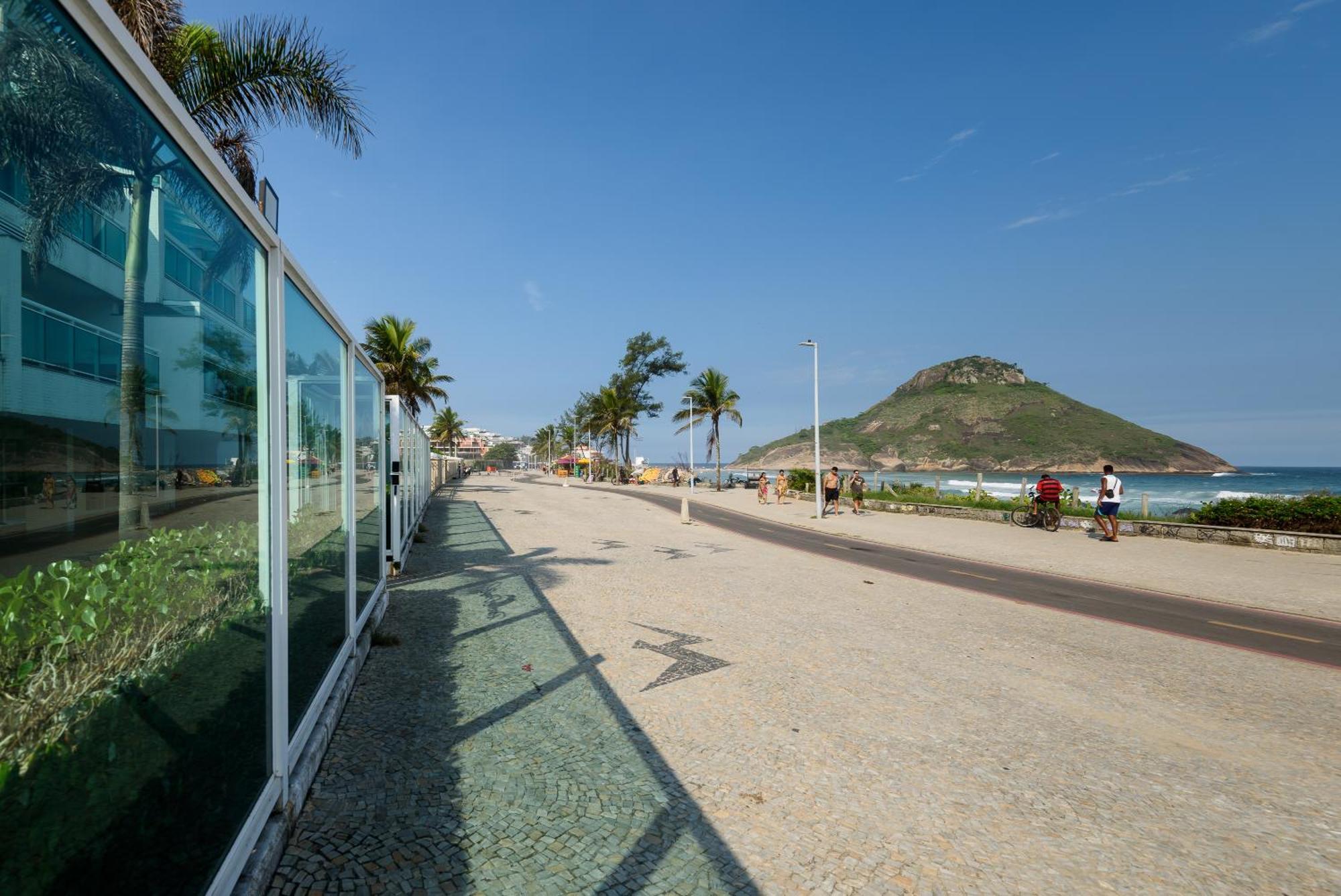 Frente Mar- Apto Pe Na Areia Com Charme E Conforto Apartment Rio de Janeiro