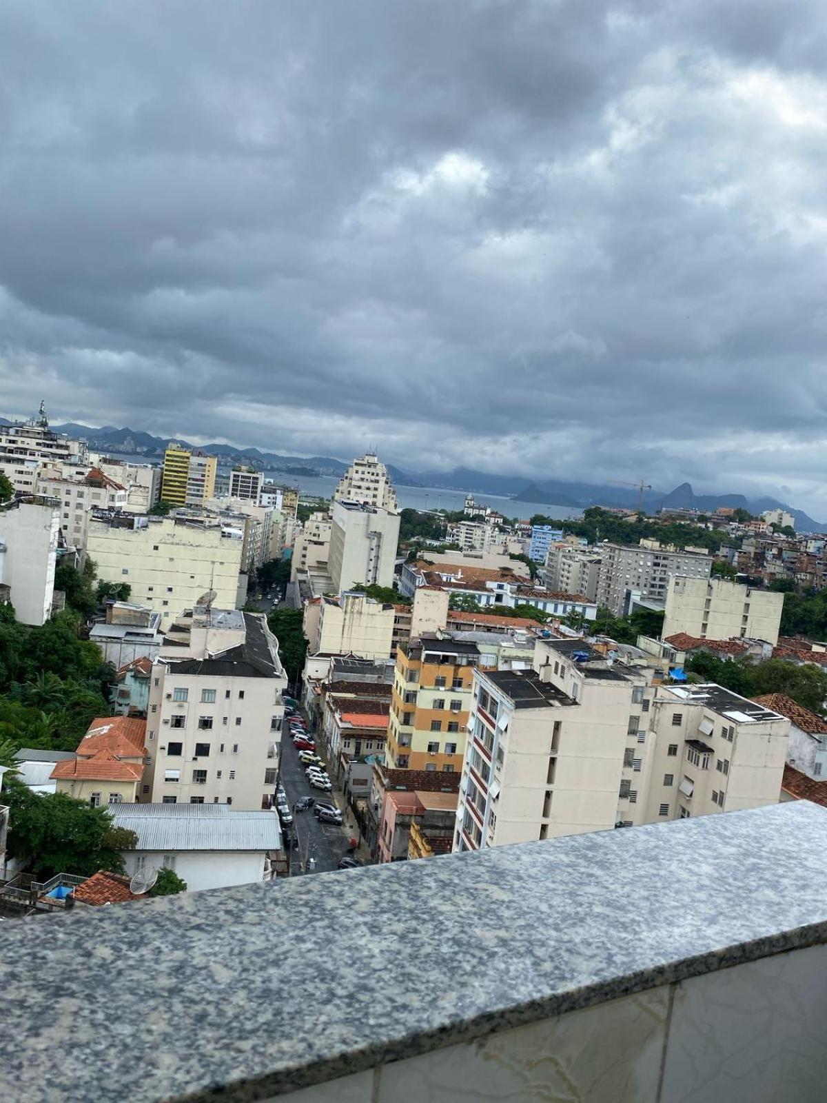 Quarto em Acomodações Particulares Em Cobertura Santa Teresa Ao Lado Da Gloria Rio de Janeiro
