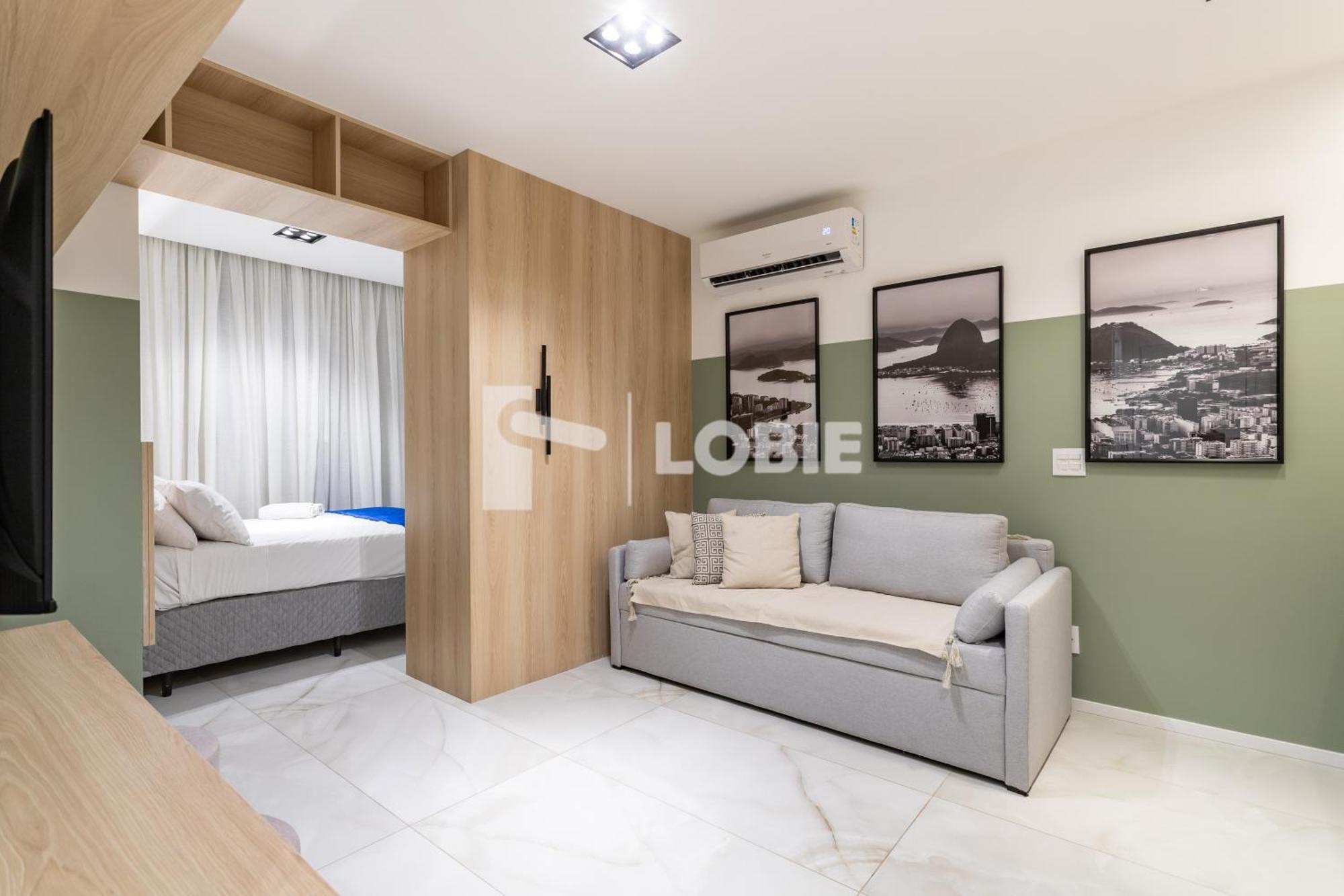 Lobie Dias Downtown Apartment