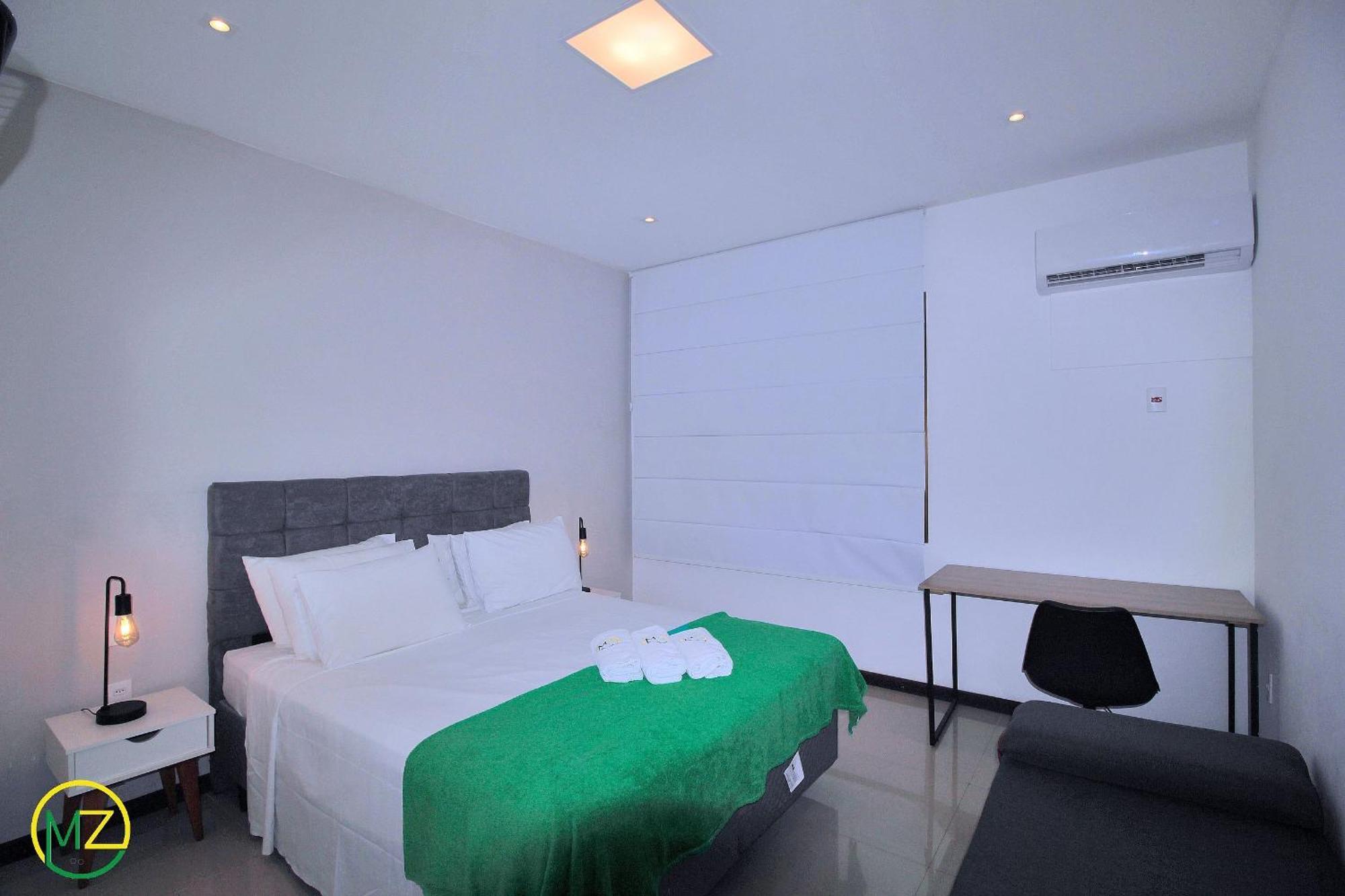 Incrível Sala E Com Varanda E Vista O Mar De Ipanema