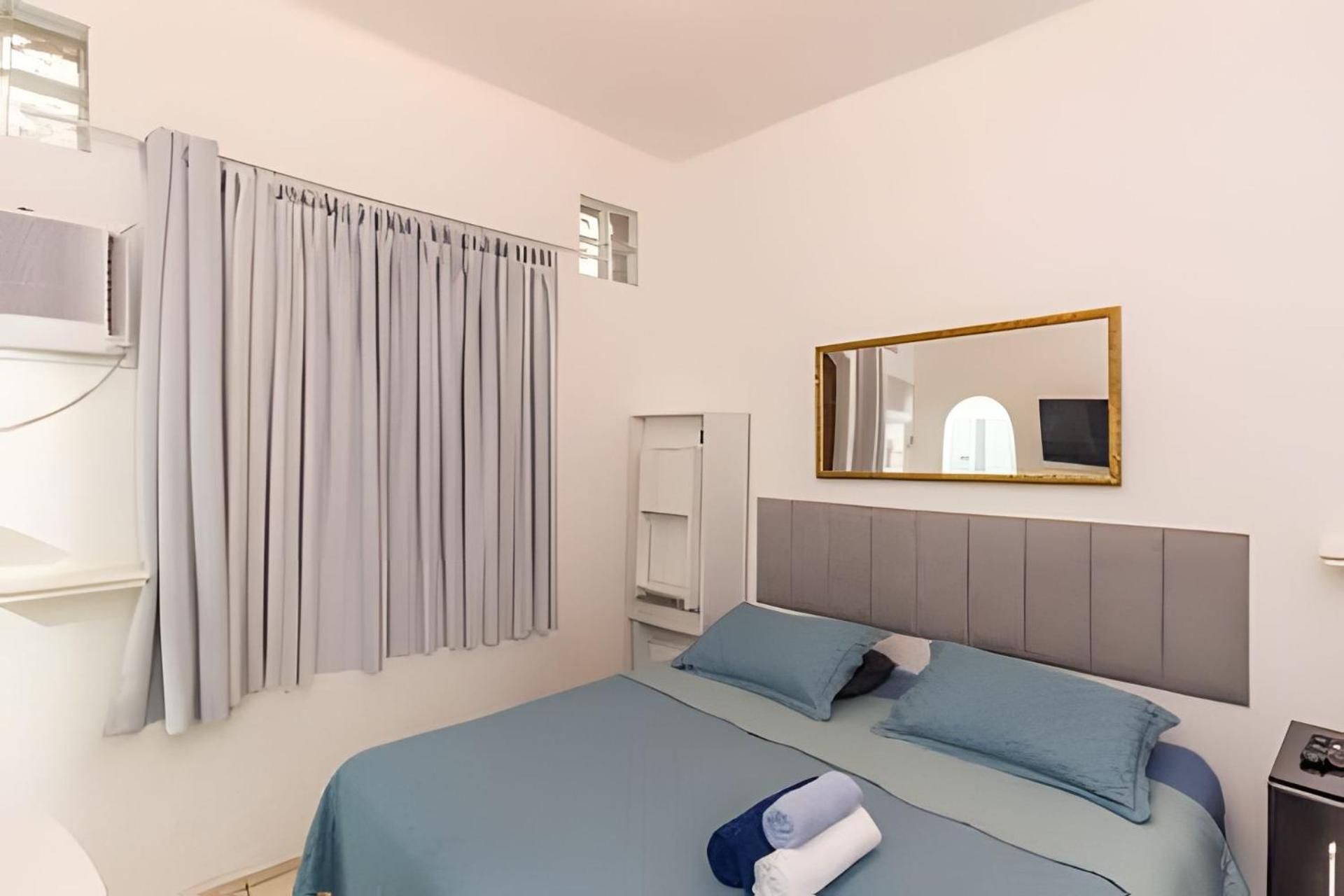Bartho Leblon Apartamento *