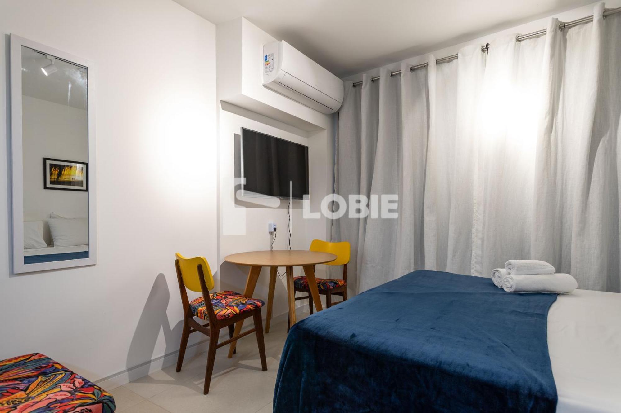Lobie Skylux Apartment