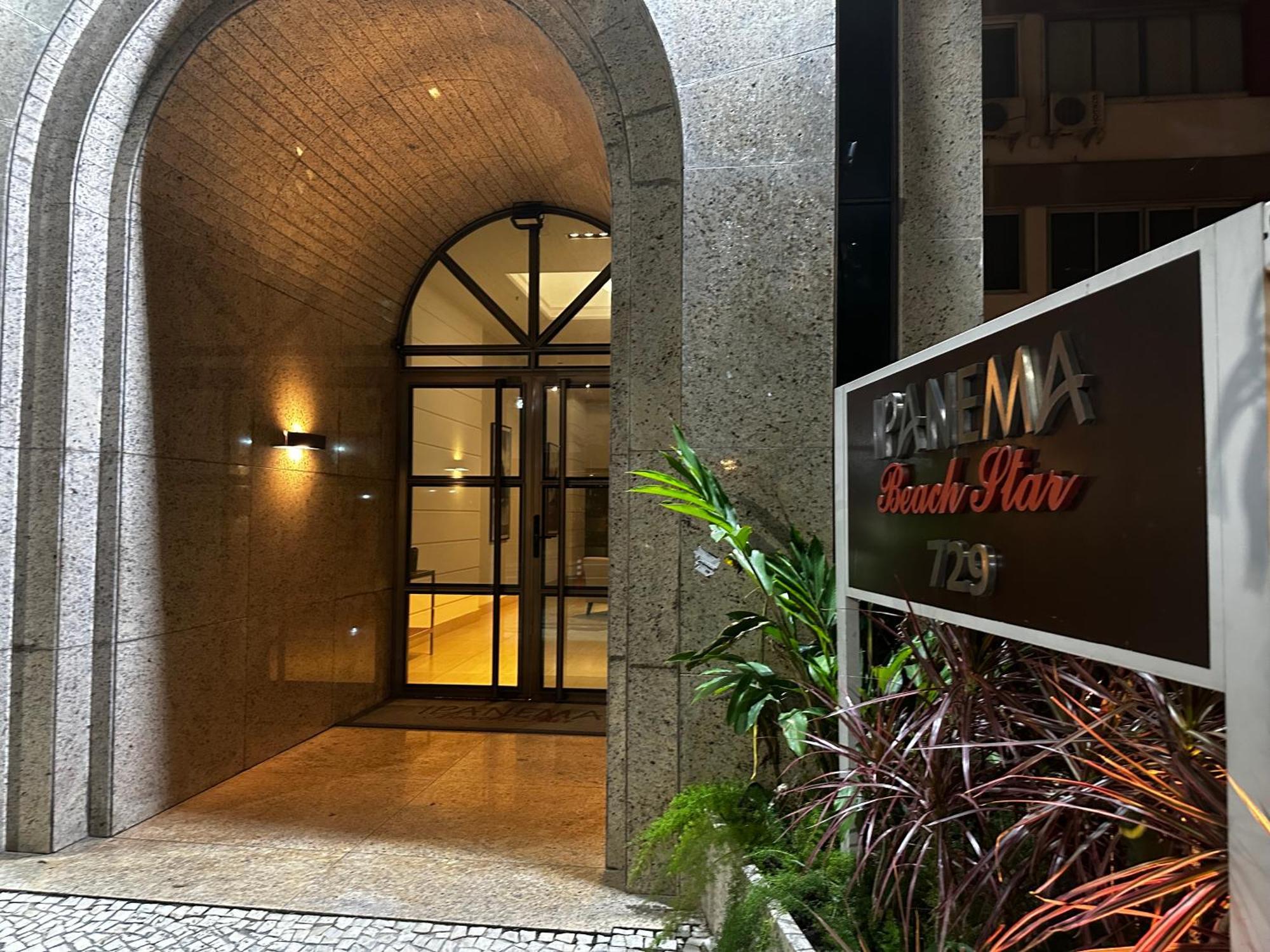 Elegant Ipanema By The Apartment