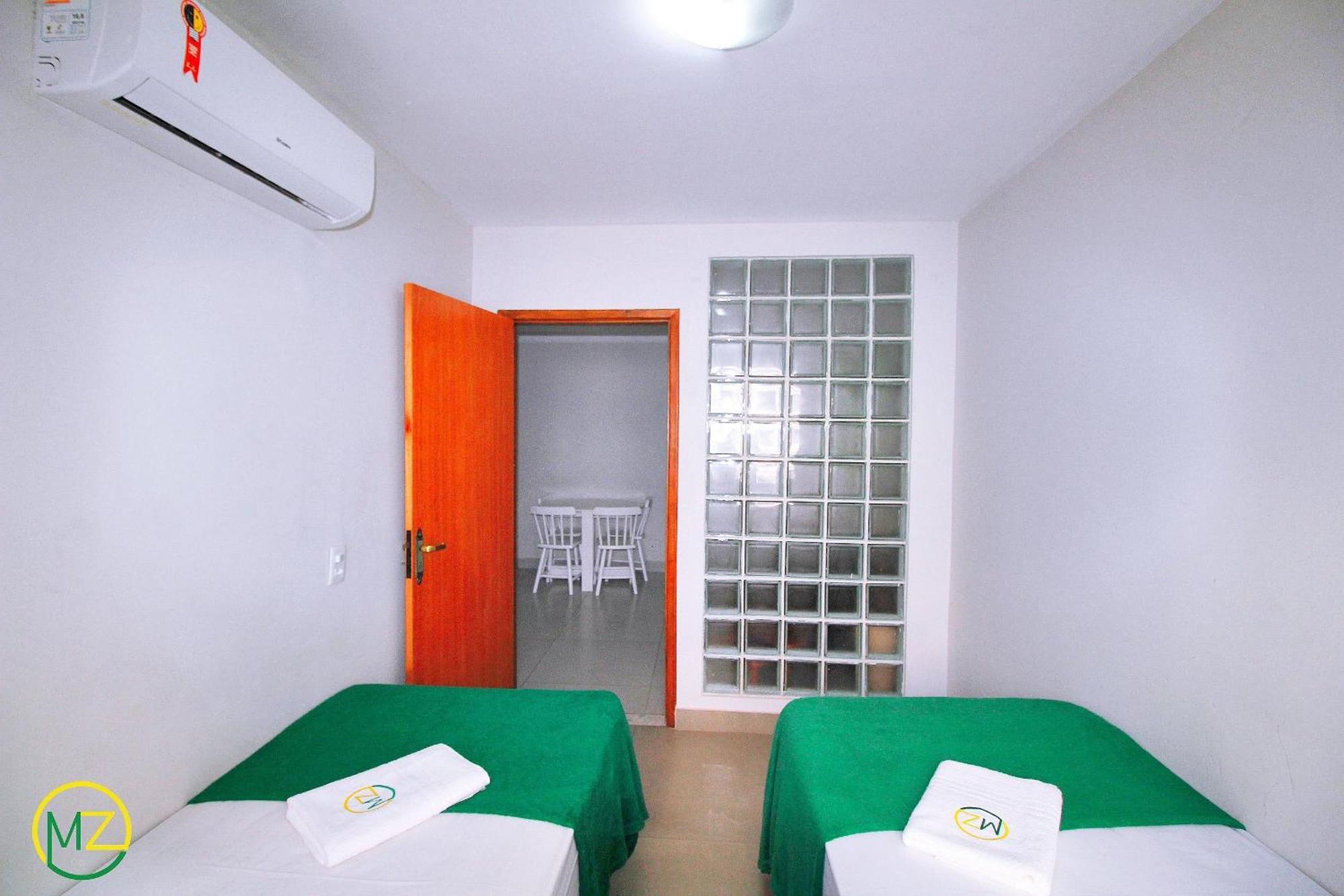 Apartamento Confortável E Econômico De 3 Quartos 8 Pessoas Em Copa *