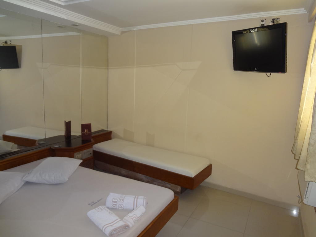 Love hotel Gomes Freire (adults Only) 2*